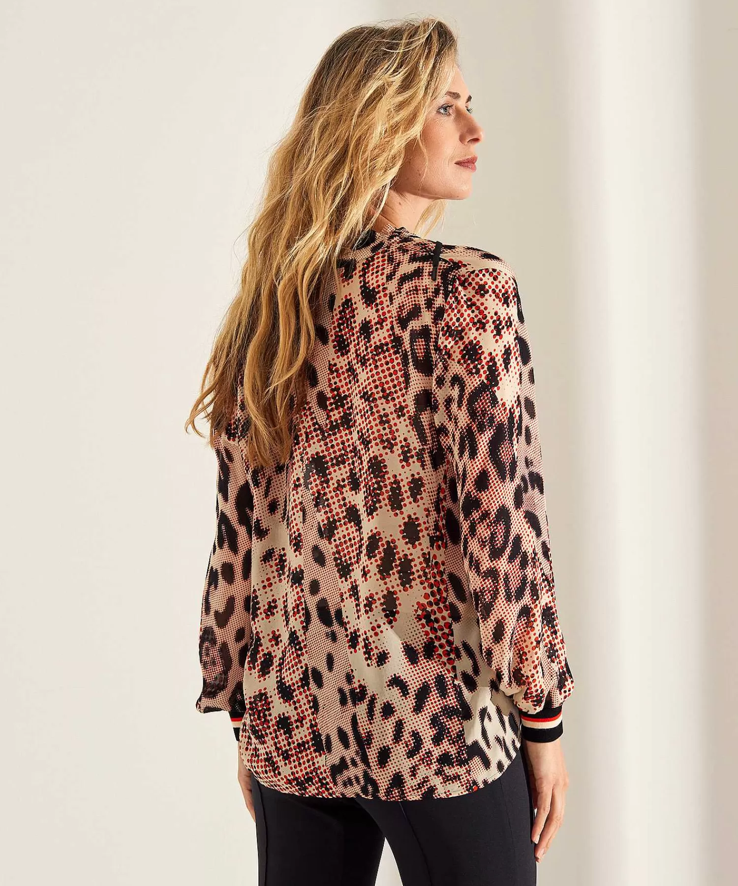 Marc Cain Sports Blusa Deportiva De Gasa Con Estampado De Pantera De Marc Cain Online