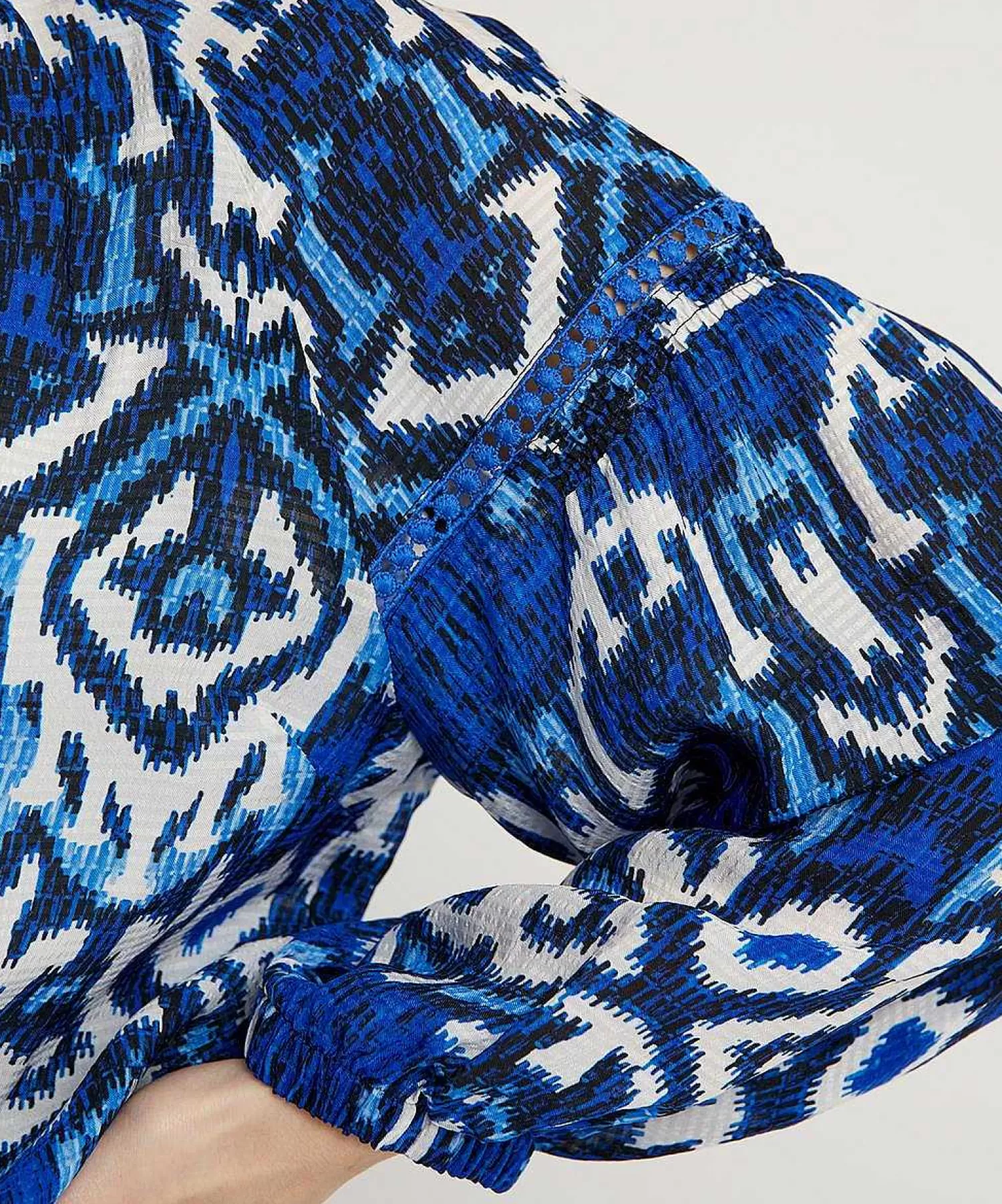 KYRA Blusa Estampado Ikat Vera Cheap