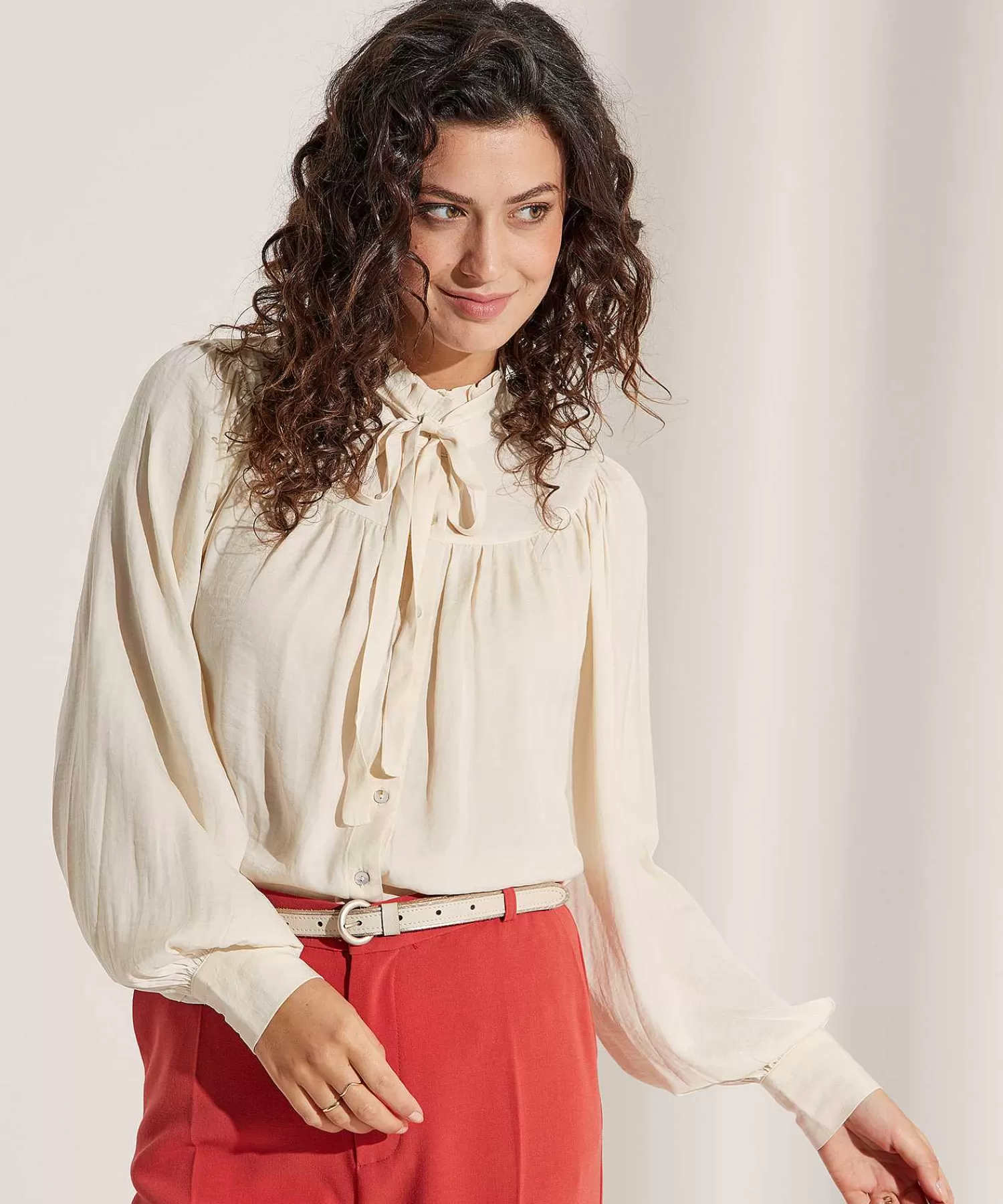 Summum Blusa Drapey Saten Con Lazo New