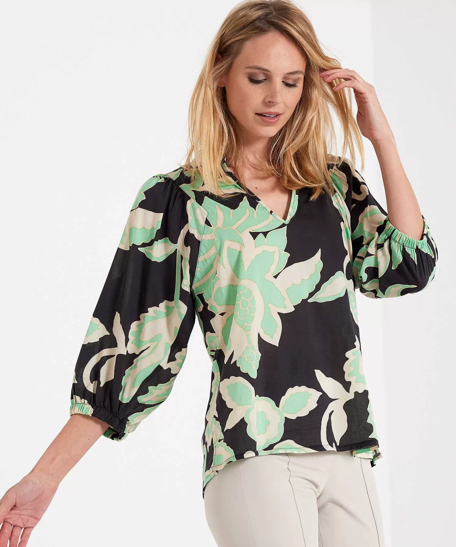 Summum Blusa Estampado Botanico New