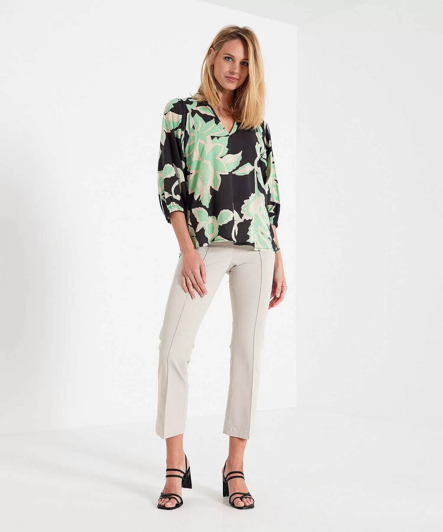 Summum Blusa Estampado Botanico New