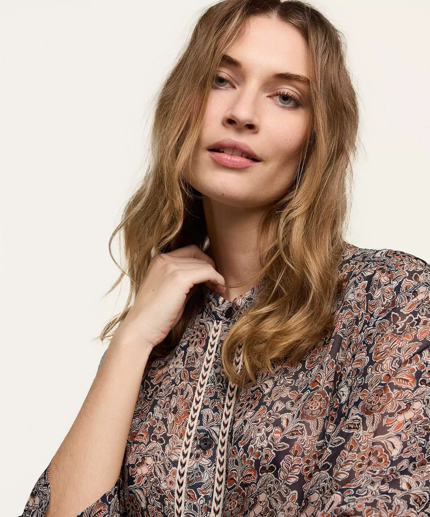 Summum Blusa Toda Flor Flash Sale