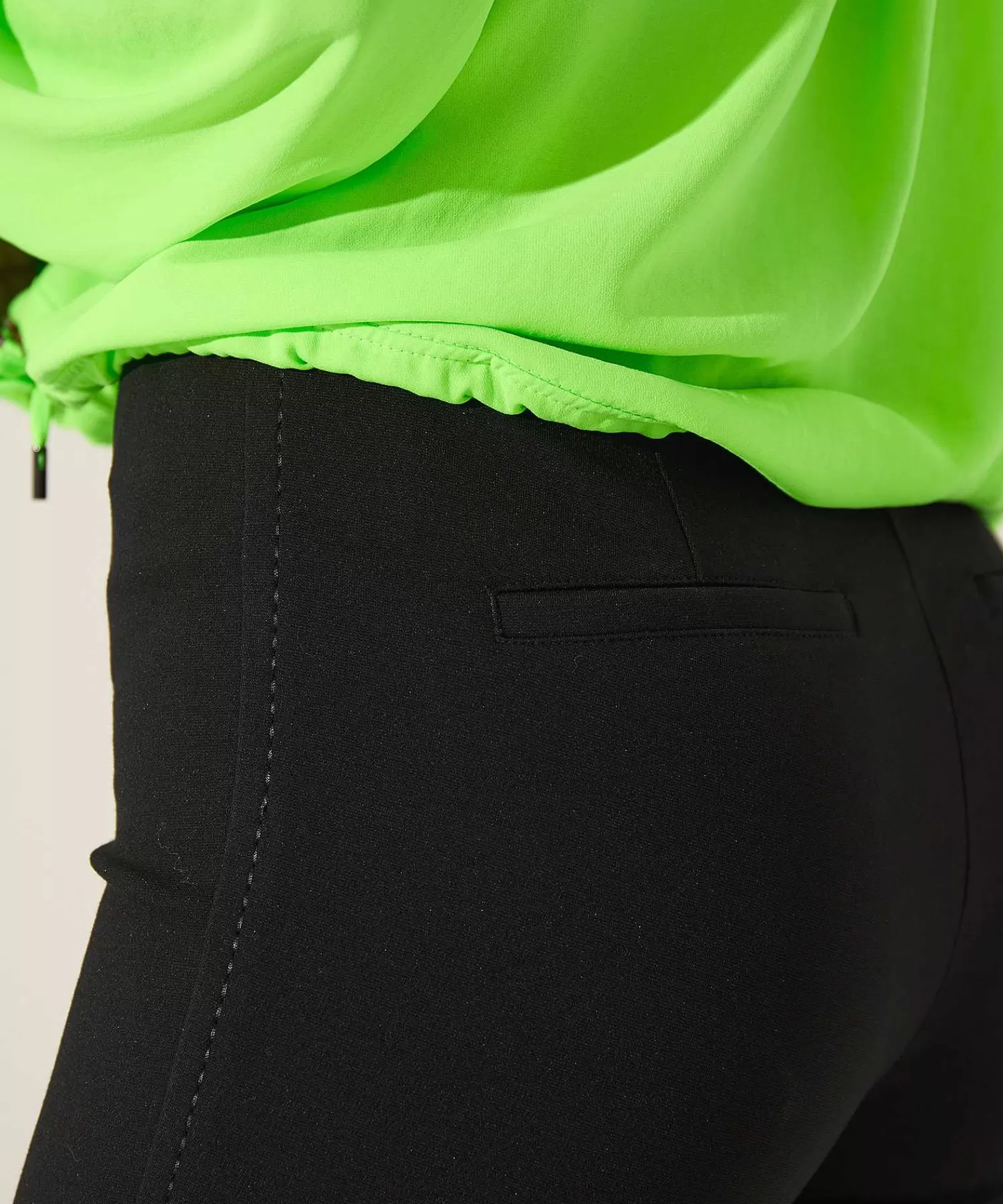 Cambio Pantalon Flare Pintucks Ros Hot