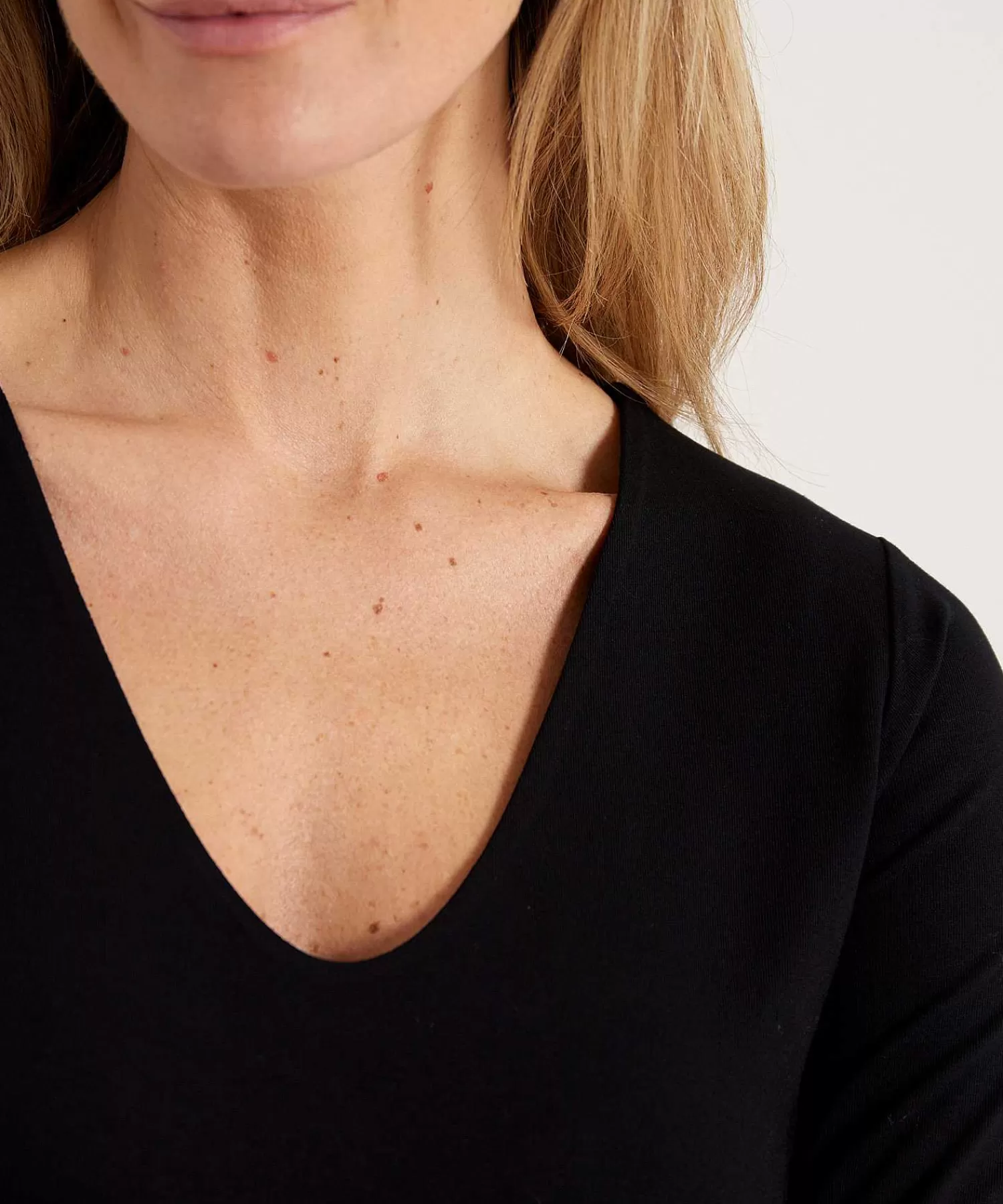 * Camisa Essentials De Doble Pieza Con Cuello En V Fashion