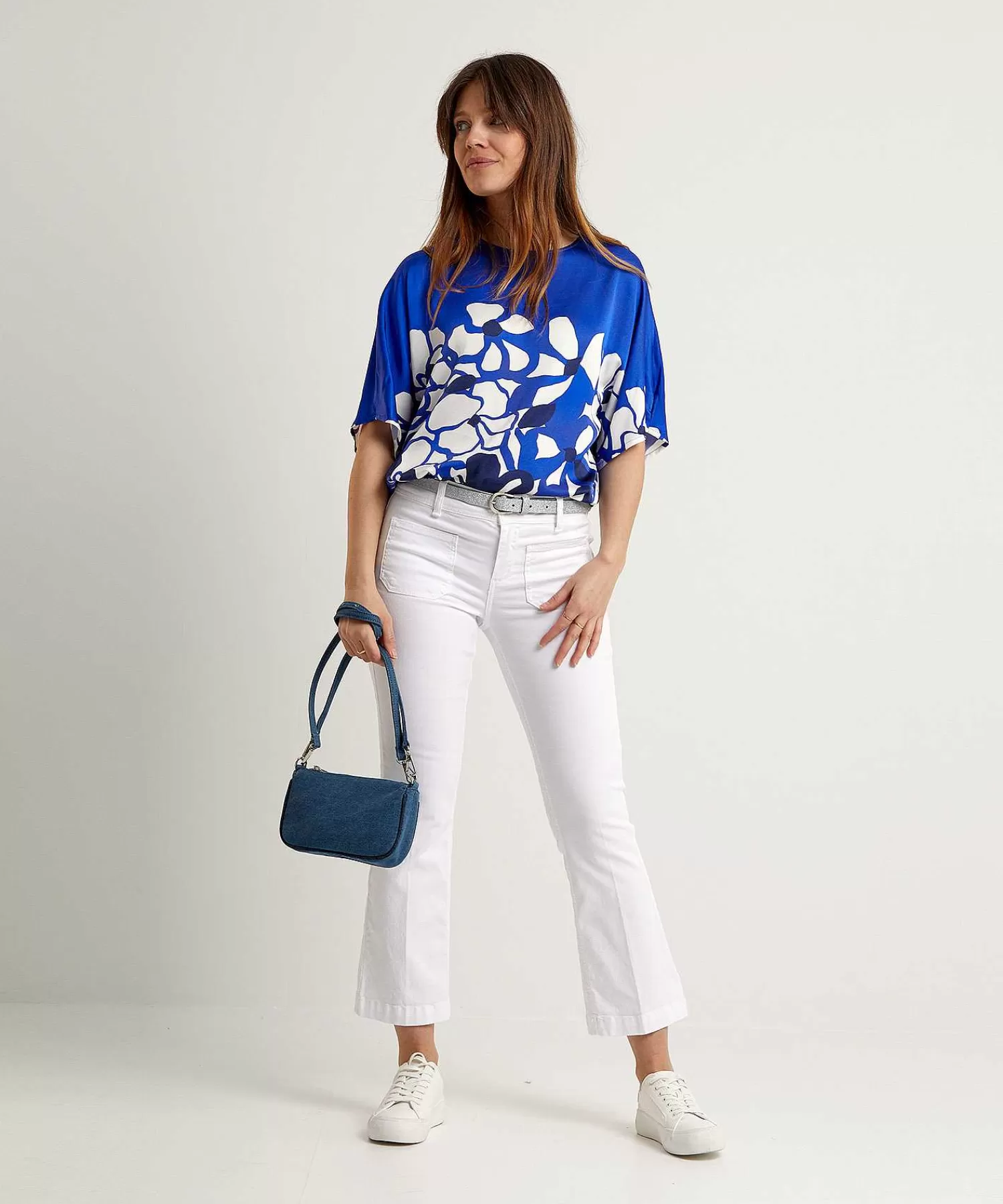 Caroline Biss Blusa Sedosa Flor Fashion