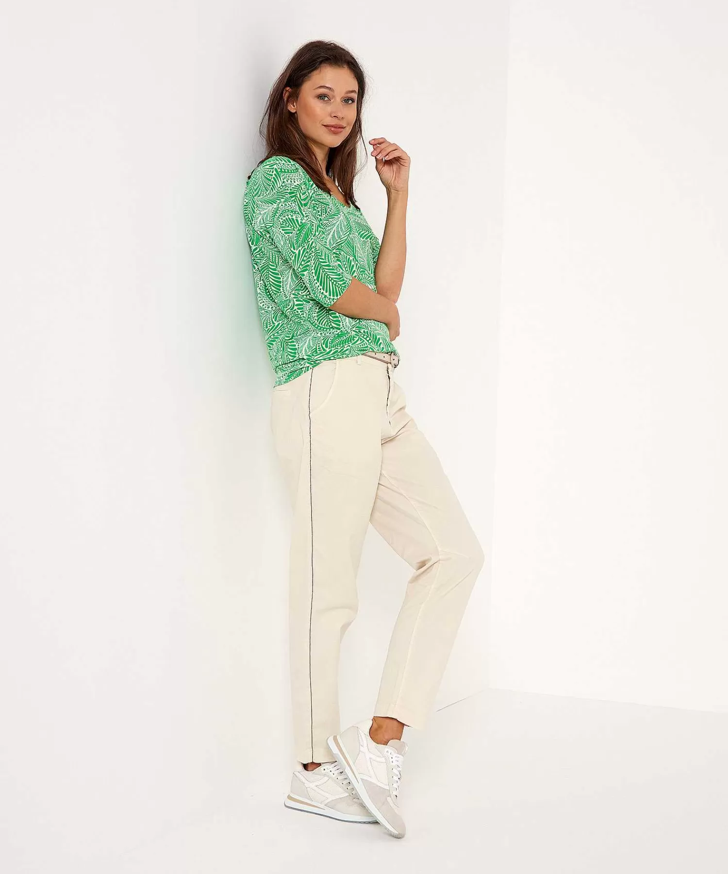 Summum Chino Con Ribetes Llamativos Clearance