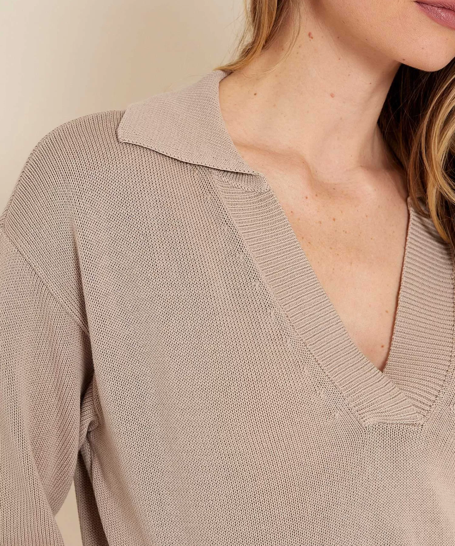 * Jersey Con Cuello Tipo Polo Outlet