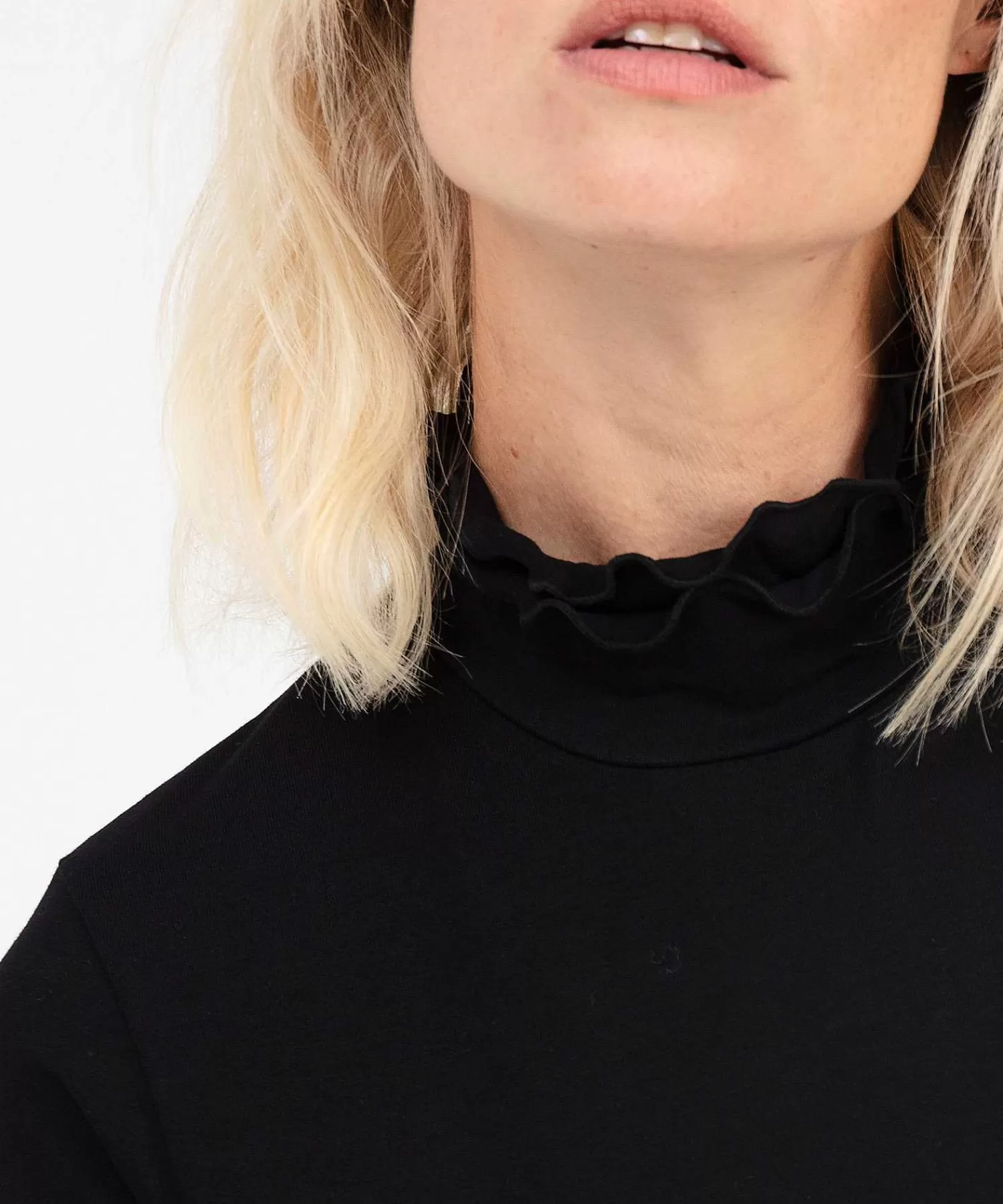 * Jersey De Cuello Alto Roesel De Essentials Online