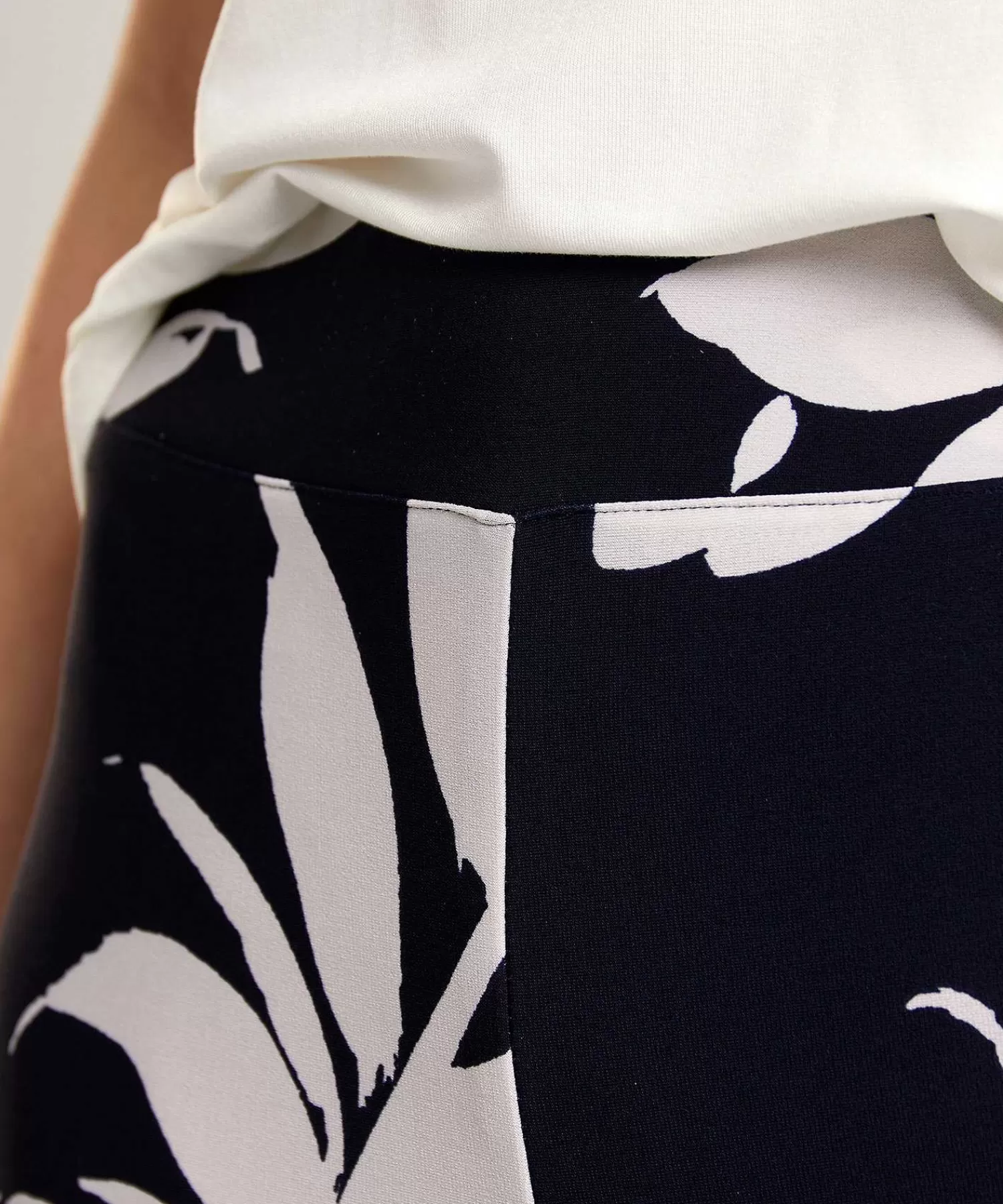 Joseph Ribkoff Pantalones Anchos Con Estampado De Hojas Outlet