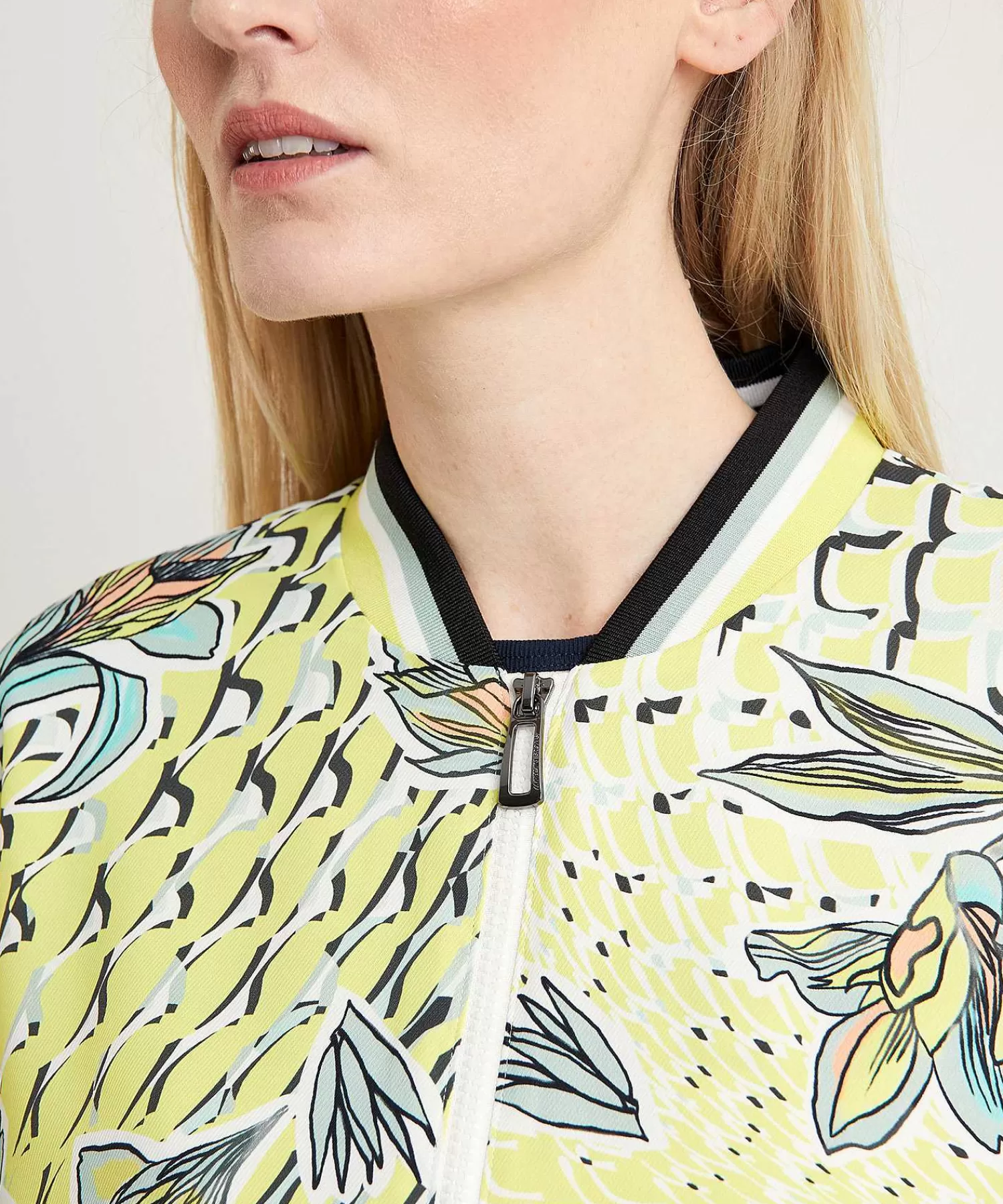 Marc Cain Sports Marc Cain Chaqueta Bomber Deportiva Con Estampado Floral New