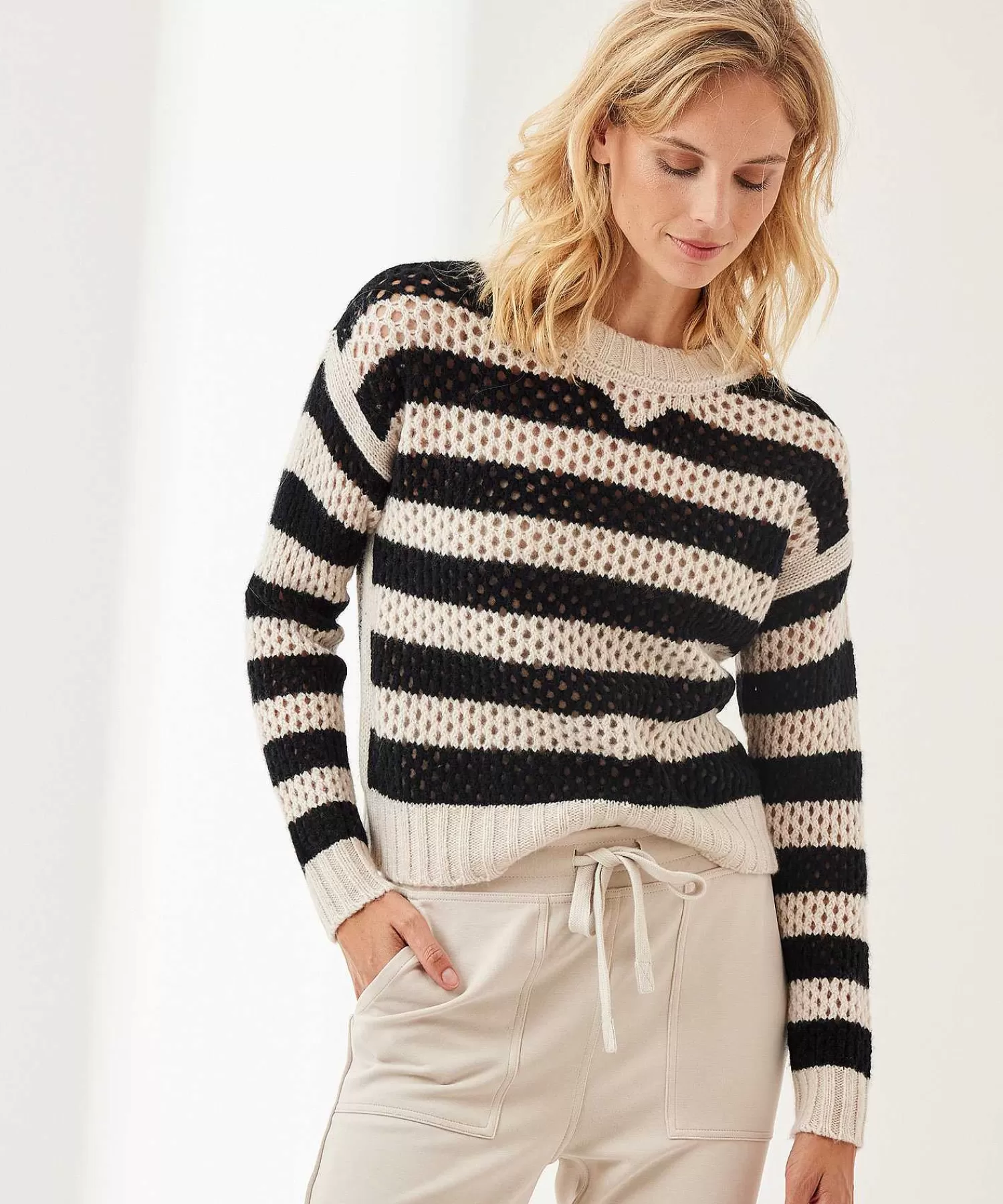 Marc Cain Sports Jersey Calado Mezcla De Lana A Rayas Flash Sale