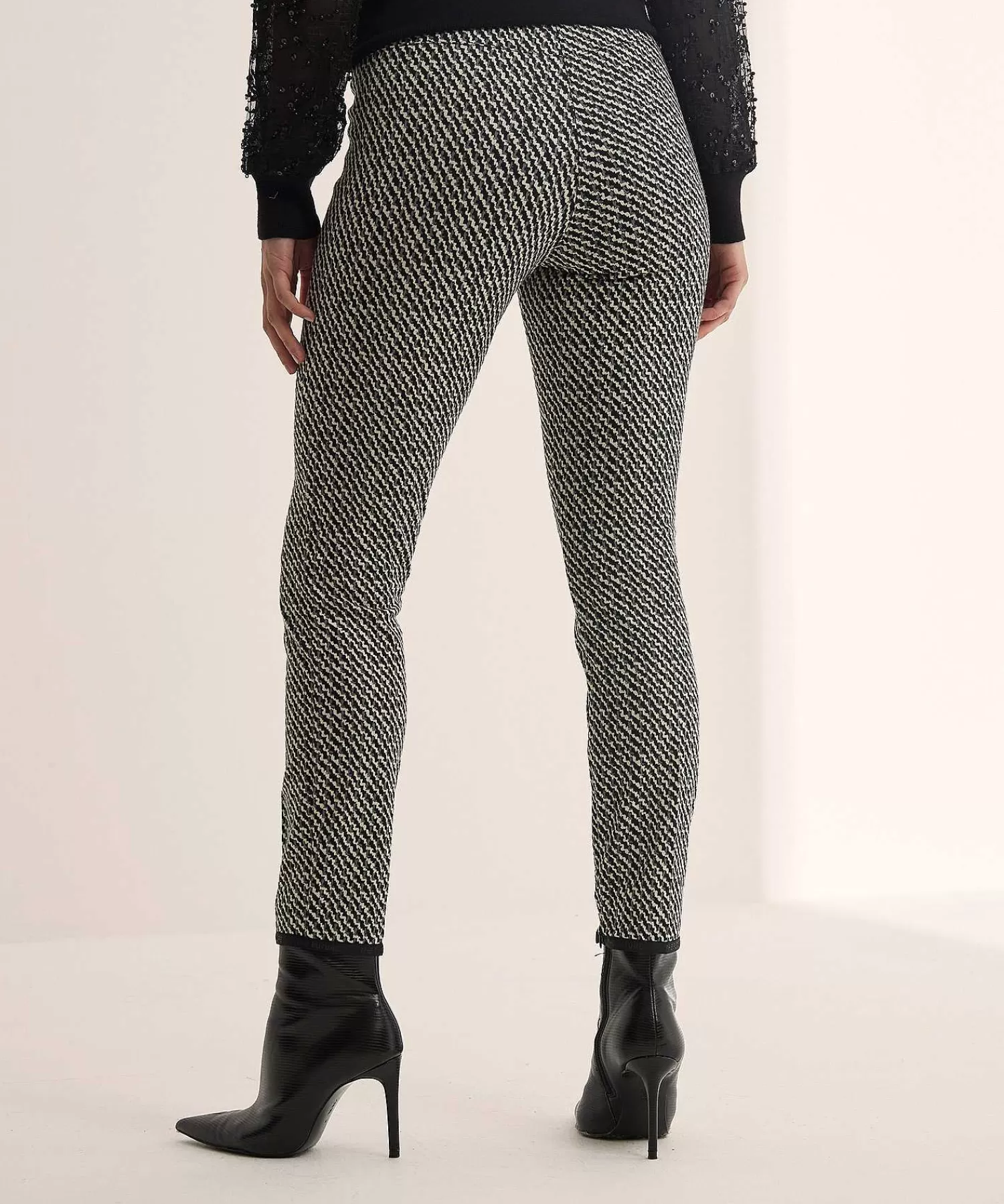 Cambio Pantalon Corto Jacquard Ranee Hot