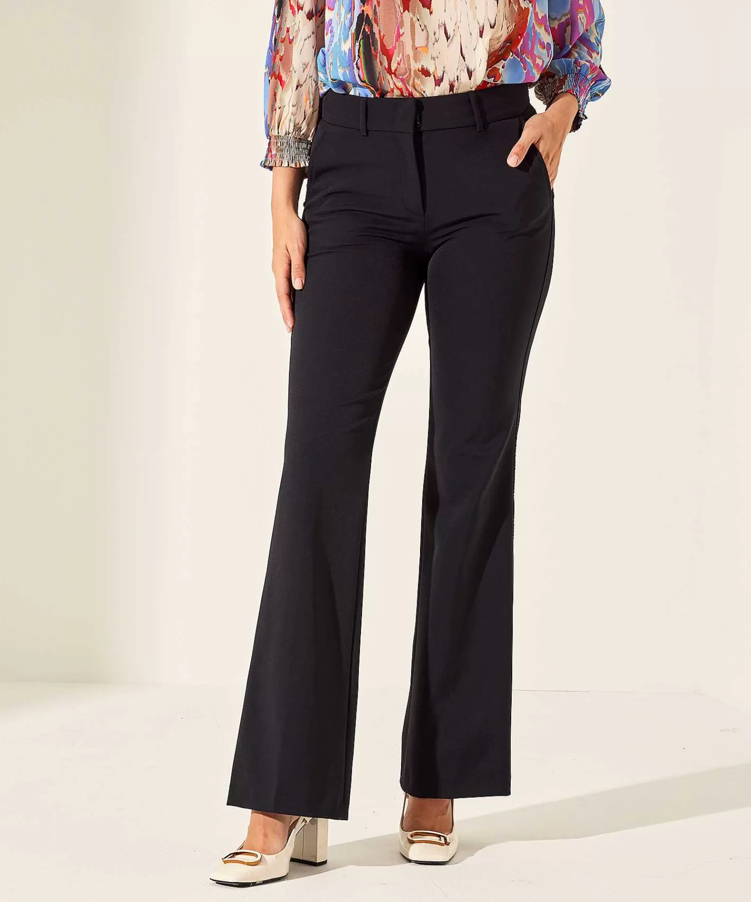 Cambio Pantalones Acampanados Soft Techno Francia Hot