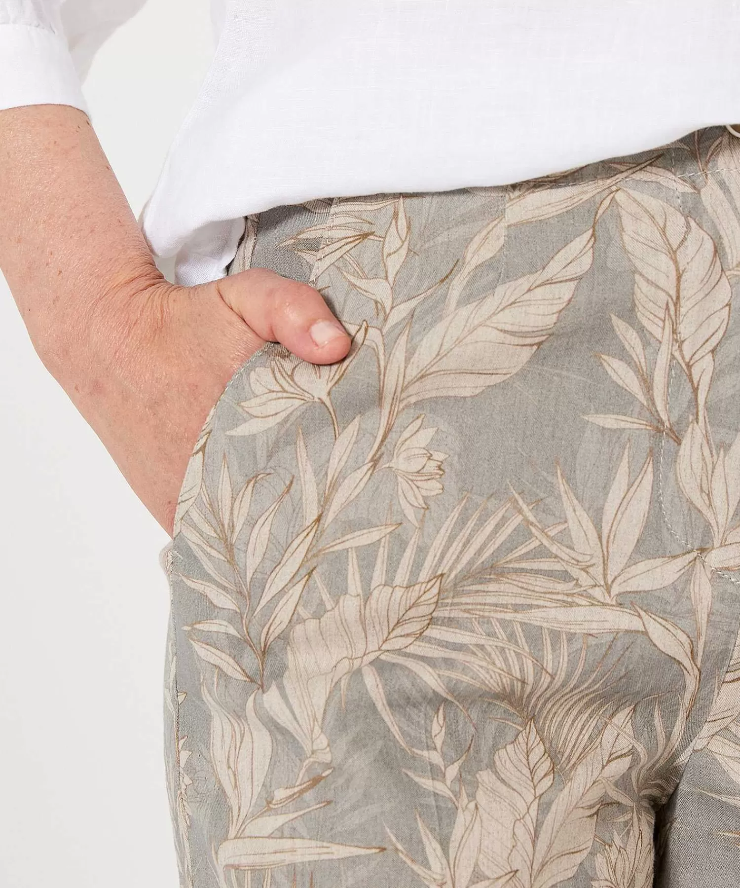 Brax Pantalones Cortos De Mezcla De Lino Con Estampado De Hojas Maine Discount