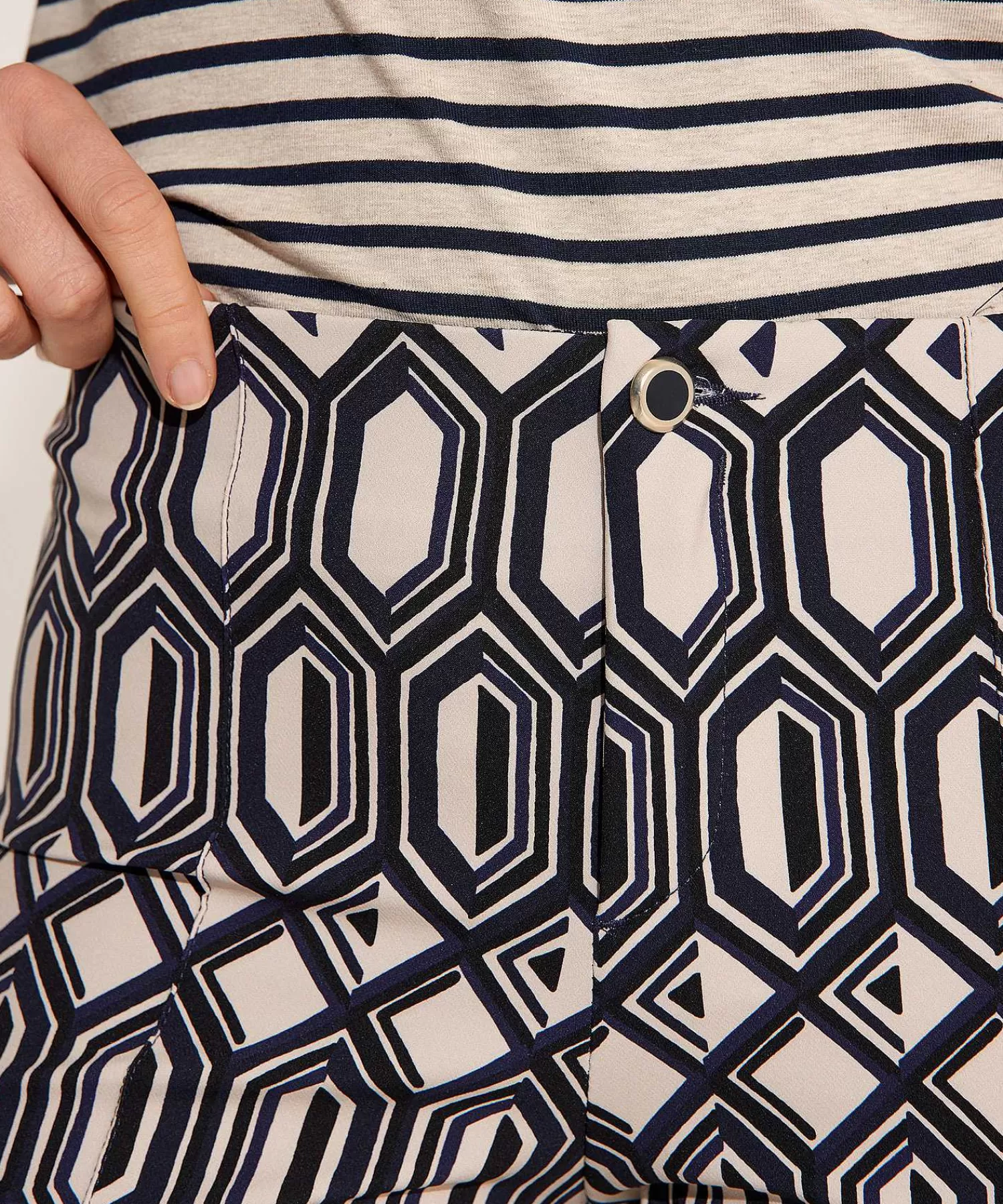 Rosner Pantalones Cropped Invierno Techno Estampado Alisa Flash Sale
