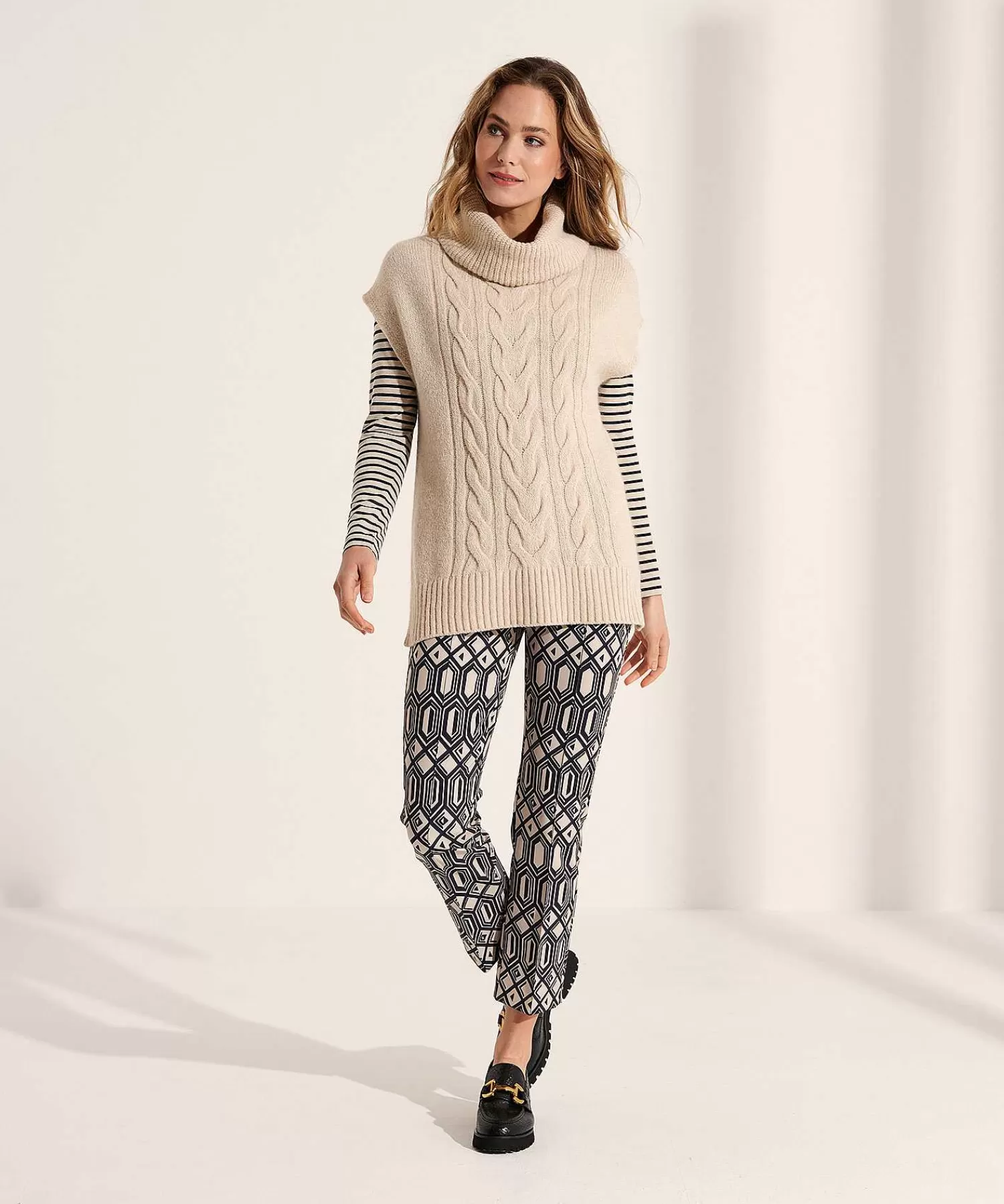 Rosner Pantalones Cropped Invierno Techno Estampado Alisa Flash Sale