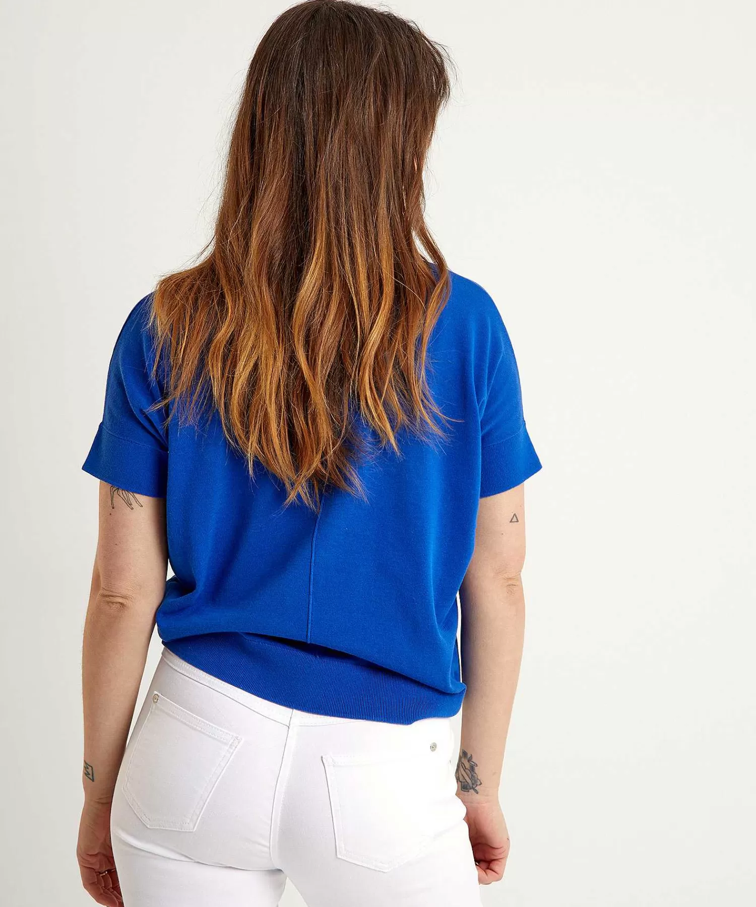 KYRA Sueter Cuello En V Avy Store