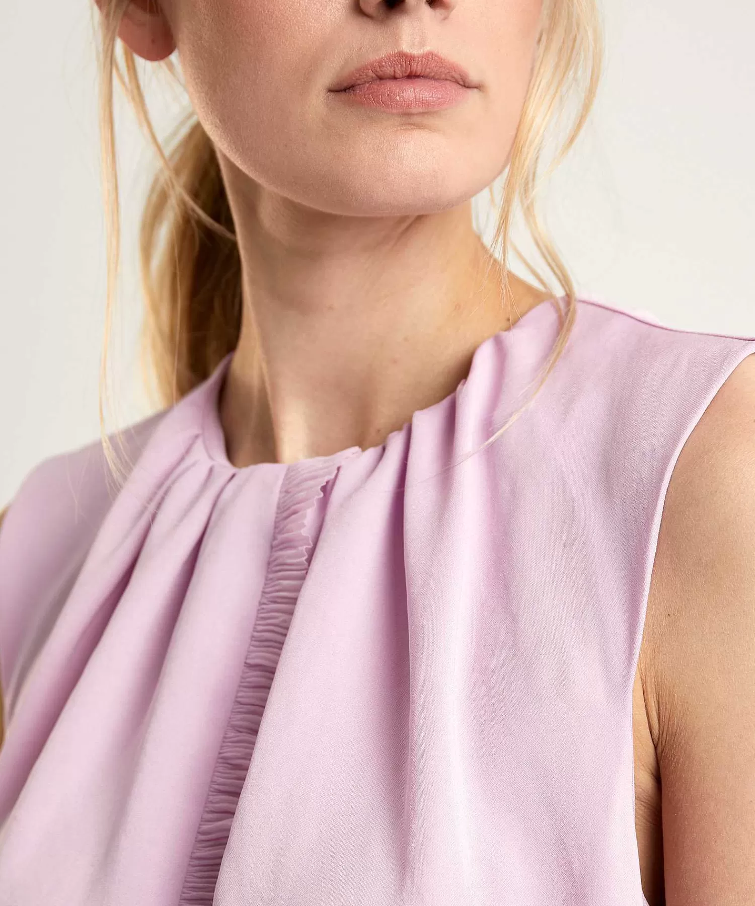 Marc Cain Collections Top Sin Mangas Con Borde De Volante De Marc Cain Sale