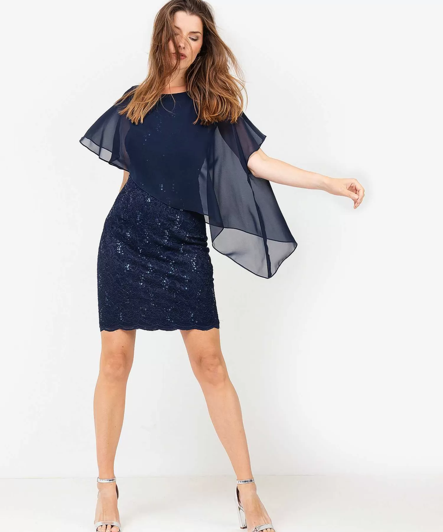 Swing Vestido De Coctel Con Vuelo Y Encaje Asimetrico Outlet
