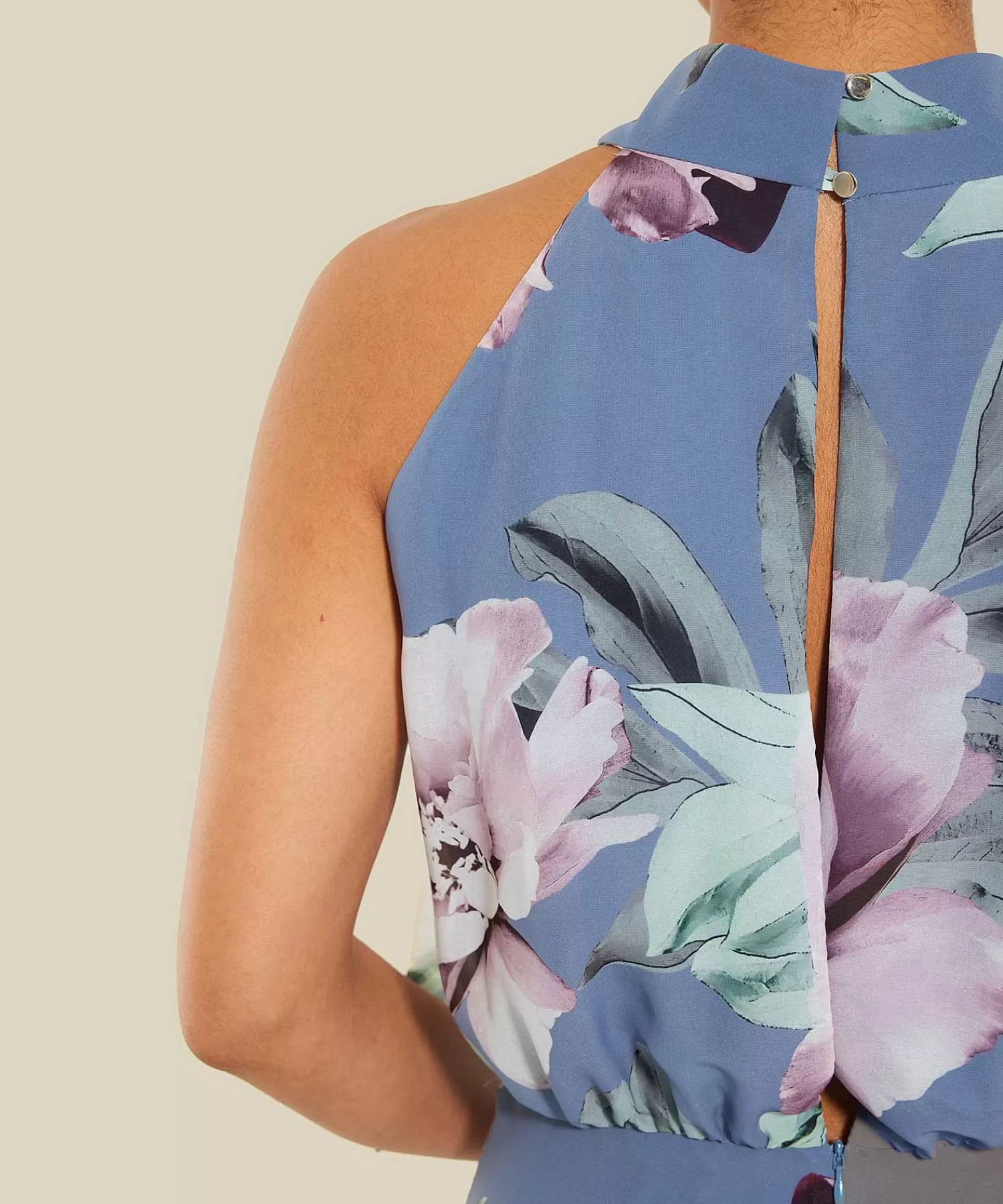 Swing Vestido Halter Con Vuelo Y Estampado Floral Sale