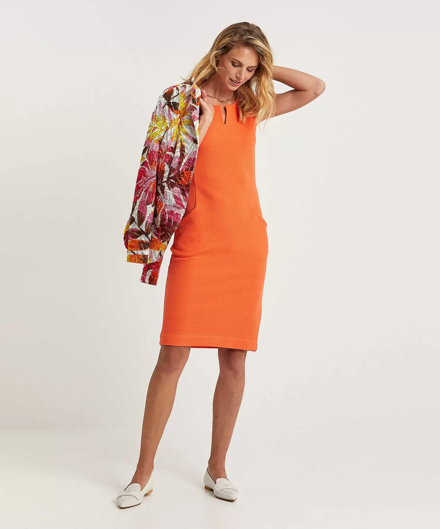 KYRA Vestido Sin Mangas Con Estructura Jantina Shop