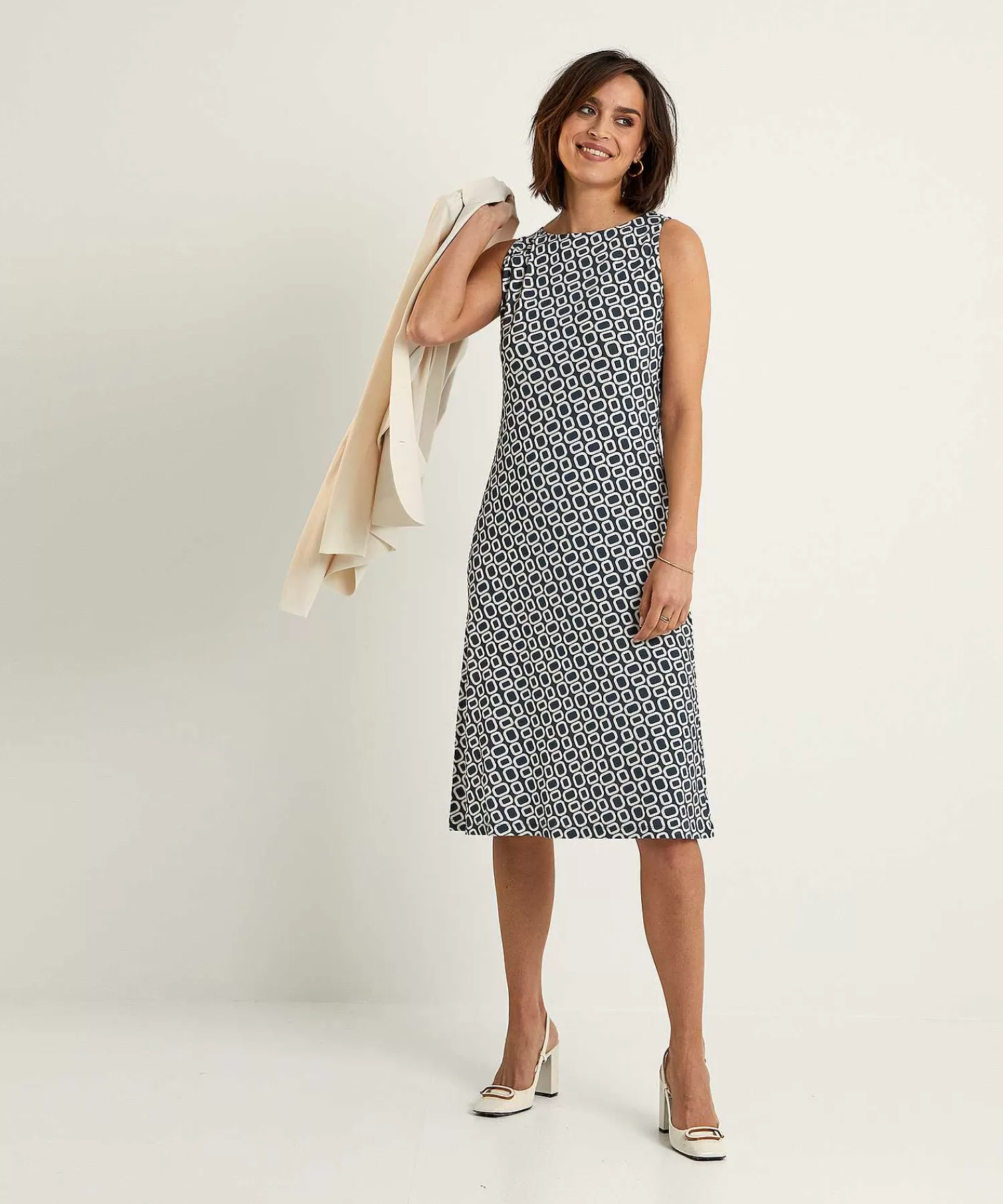 No Man's Land Vestido Sin Mangas Cenido Con Estampado Retro De Outlet