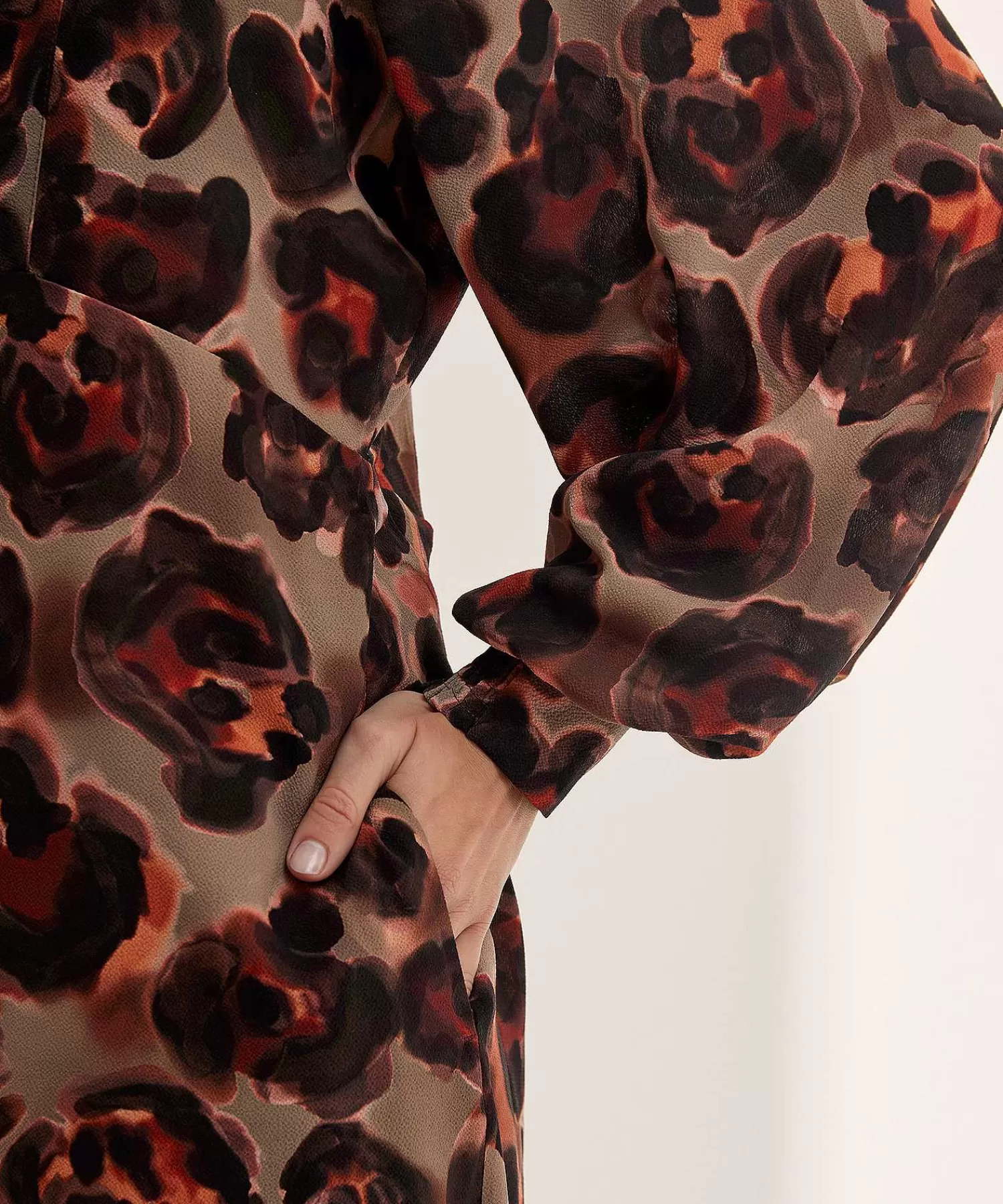 Summum Vestido Ultimate Crepe Animal Clearance